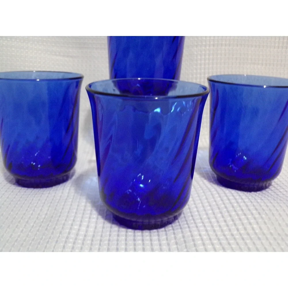 Arcoroc France Cobalt Blue with Swirl Design Juice Glasses 4 Ounces Set of 4